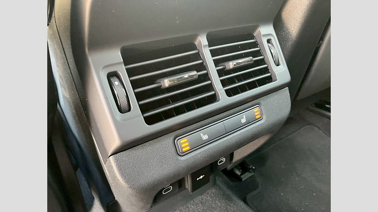 2024 認定中古車 Land Rover Range Rover Evoque トライベッカブルー P250（ガソリン） スタンダードホイールベース DYNAMIC HSE