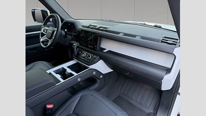 Defender 110 2