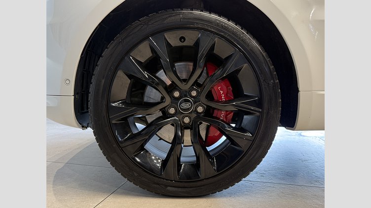 2022 Używany Land Rover Range Rover Sport Fuji White 3.0L R6 Ingenium 400KM Benzyna MHEV (Skrzynia automatyczna) Standard Wheelbase HST