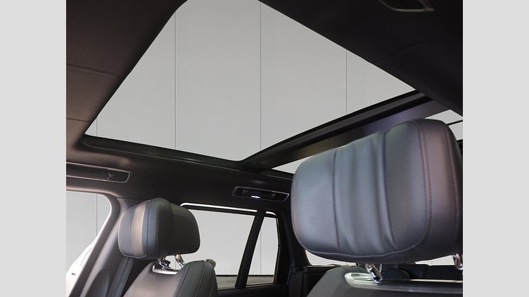 2023 Approved Land Rover Range Rover Fuji White P550e AWD AUTO PHEV STANDARD HJULBAS AUTOBIOGRAPHY