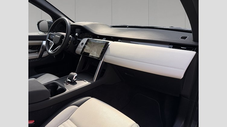 2025 Approved Land Rover Discovery Sport Varesine Blue D200 Diesel MHEV Standardowy rozstaw osi Dynamic SE