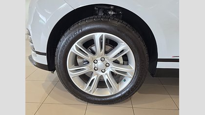 Range Rover Velar 17