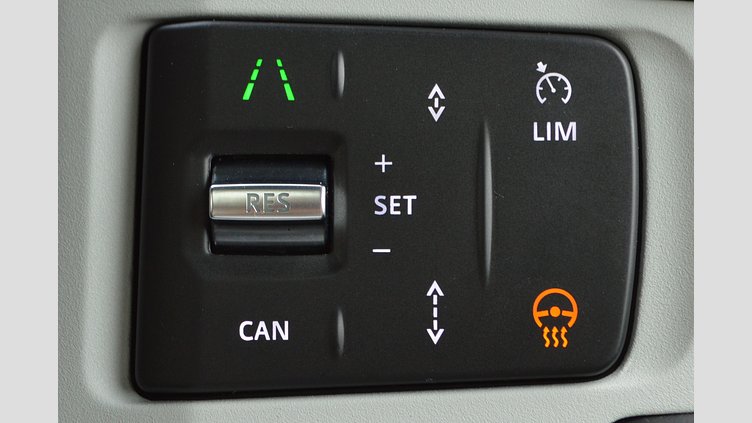 2023 認定中古車 Land Rover Defender 110 Gondwana Stone 3.0 litre i6D​ X-DYNAMIC HSE 5人