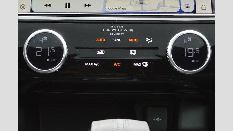 2021 認定中古車 Jaguar E-Pace Yulong White 2.0 litre i4D​ D200　Base