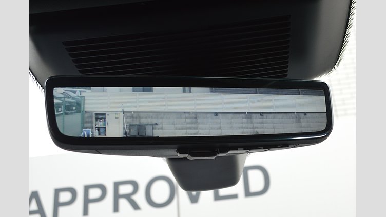 2021 認定中古車 Jaguar E-Pace Yulong White 2.0 litre i4D​ D200　Base