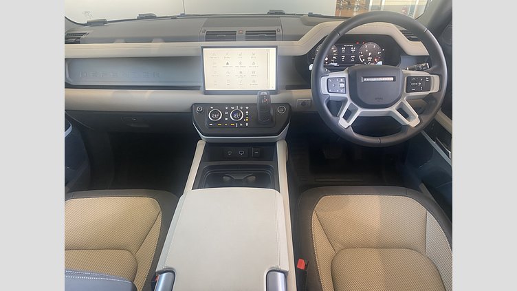 2023 認定中古車 Land Rover Defender 110 サントリーニブラック D300 AWD（AT） X-DYNAMIC HSE