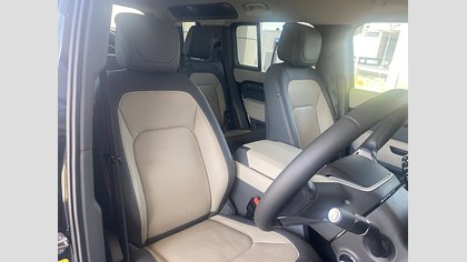 Defender 110 10