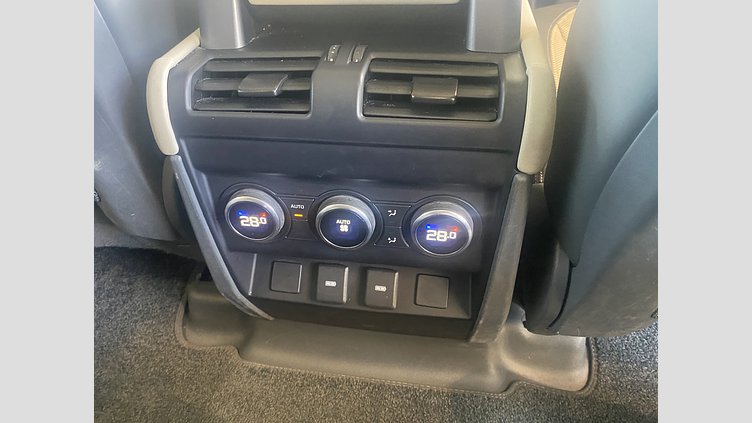 2023 認定中古車 Land Rover Defender 110 サントリーニブラック D300 AWD（AT） X-DYNAMIC HSE