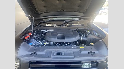 Defender 110 21