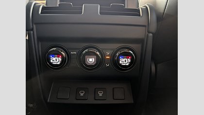 Defender 110 12