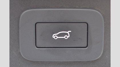 F-Pace 25