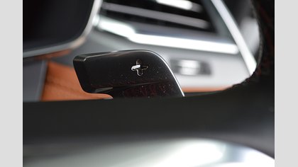 F-Pace 29