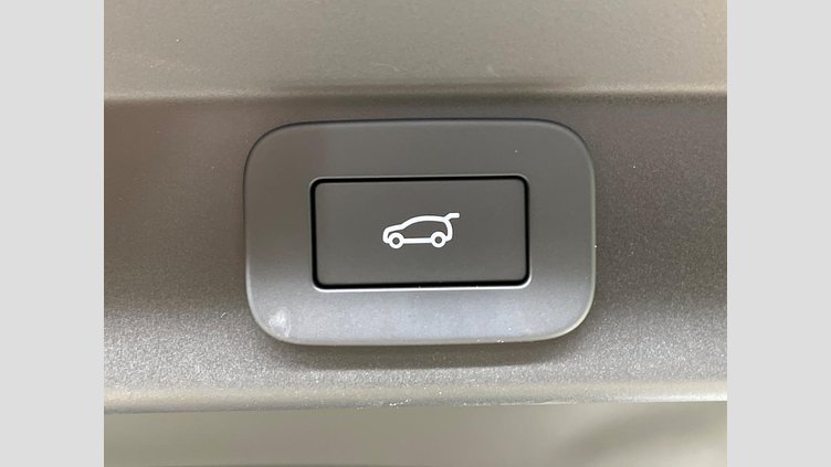 2025 認定中古車 Land Rover Range Rover Sport オストゥーニパールホワイト D300マイルドハイブリッド スタンダードホイールベース Dynamic SE