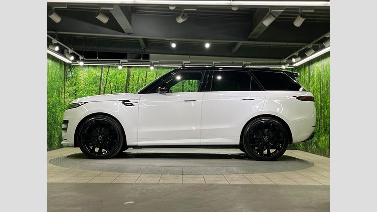 2025 認定中古車 Land Rover Range Rover Sport オストゥーニパールホワイト D300マイルドハイブリッド スタンダードホイールベース Dynamic SE