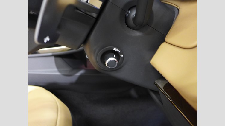 2023 認定中古車 Land Rover Range Rover Sport アイガーグレイ 3.0リッター6気筒300PSターボチャージドディーゼルMHEV（オートマチック） DYNAMIC SE　（D300）