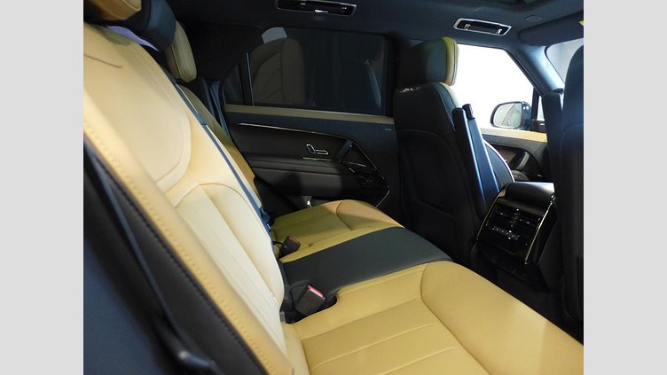 2023 認定中古車 Land Rover Range Rover Sport アイガーグレイ 3.0リッター6気筒300PSターボチャージドディーゼルMHEV（オートマチック） DYNAMIC SE　（D300）