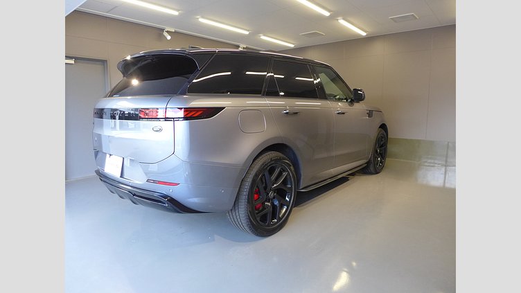 2023 認定中古車 Land Rover Range Rover Sport アイガーグレイ 3.0リッター6気筒300PSターボチャージドディーゼルMHEV（オートマチック） DYNAMIC SE　（D300）