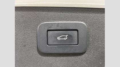 E-Pace 54
