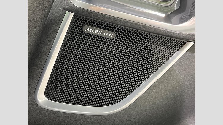 2022 認定中古車 Jaguar E-Pace フジホワイト P250 AWD（オートマチック） R-DYNAMIC SE