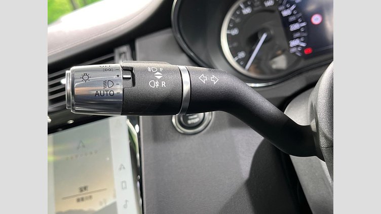 2022 認定中古車 Jaguar E-Pace フジホワイト P250 AWD（オートマチック） R-DYNAMIC SE