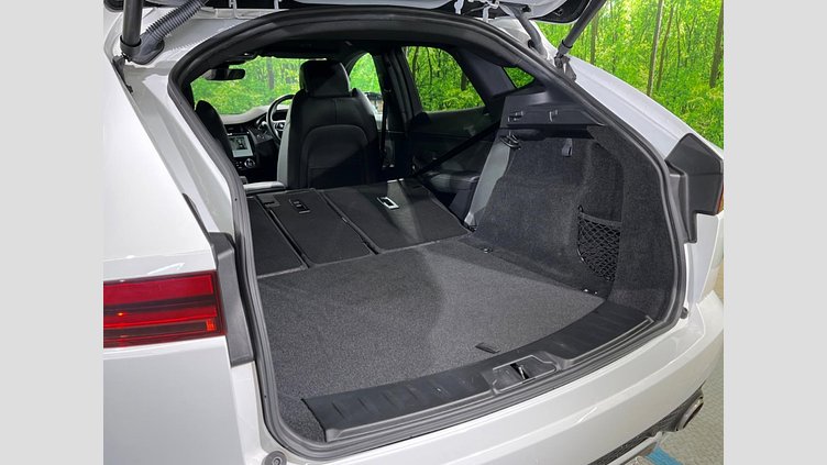 2022 認定中古車 Jaguar E-Pace フジホワイト P250 AWD（オートマチック） R-DYNAMIC SE