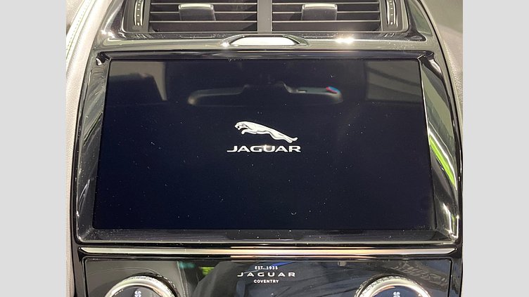 2022 認定中古車 Jaguar E-Pace フジホワイト P250 AWD（オートマチック） R-DYNAMIC SE