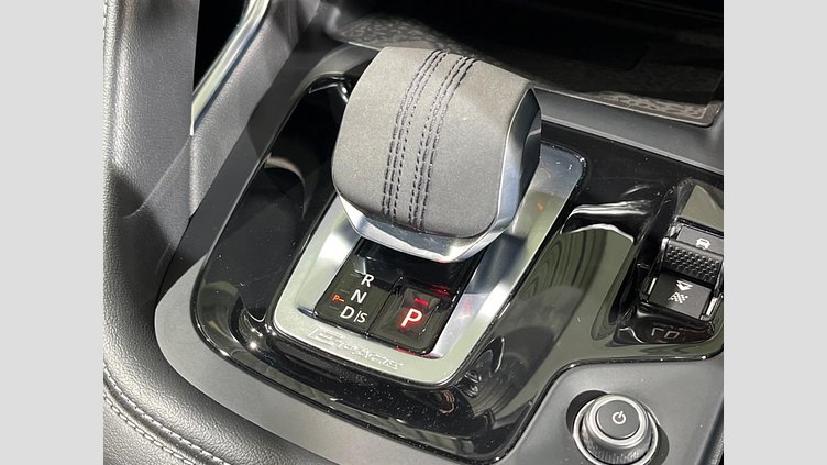 2022 認定中古車 Jaguar E-Pace フジホワイト P250 AWD（オートマチック） R-DYNAMIC SE