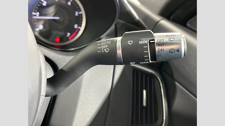 2022 認定中古車 Jaguar E-Pace フジホワイト P250 AWD（オートマチック） R-DYNAMIC SE