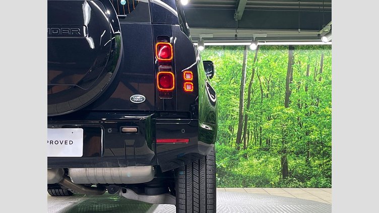 2023 認定中古車 Land Rover Defender 110 Santorini Black 3.0 litre i6D​ X-DYNAMIC HSE