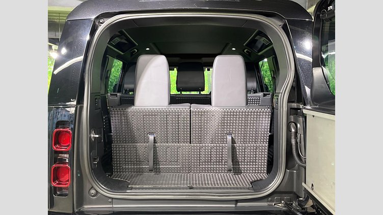 2023 認定中古車 Land Rover Defender 110 Santorini Black 3.0 litre i6D​ X-DYNAMIC HSE
