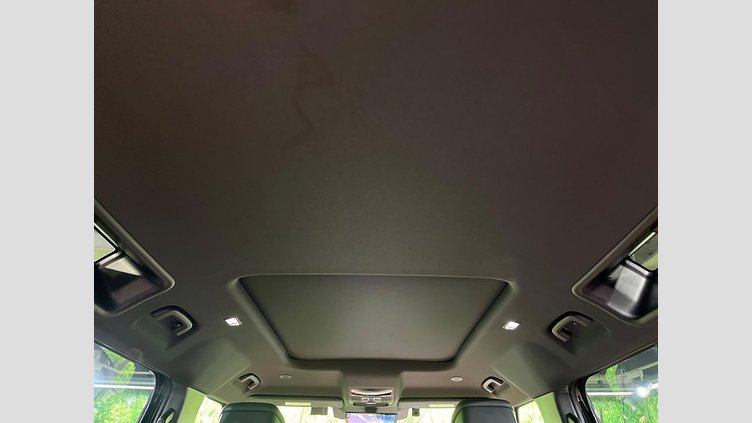 2023 認定中古車 Land Rover Defender 110 Santorini Black 3.0 litre i6D​ X-DYNAMIC HSE