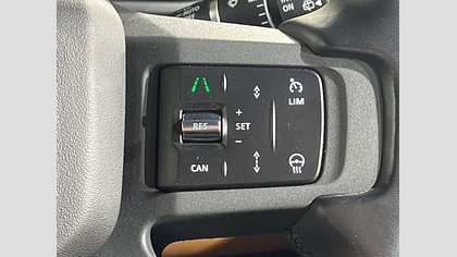 Defender 110 14