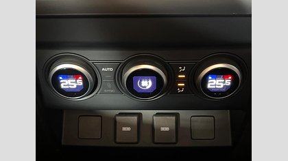 Defender 110 13