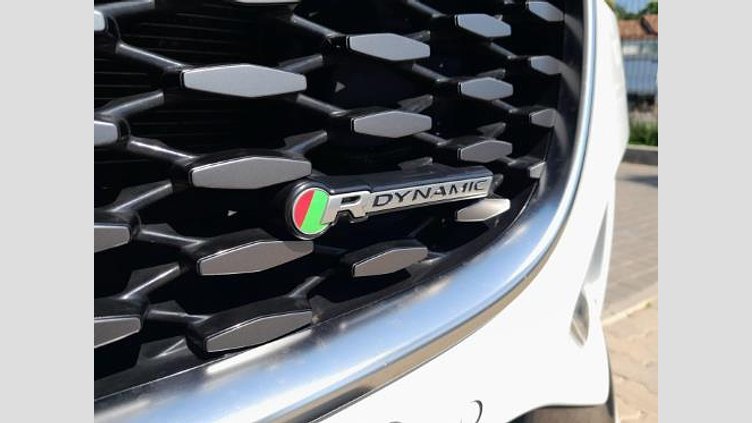 2023 Approved Jaguar F-Pace Fuji White AUTOMATIC D200 R DYNAMIC SE