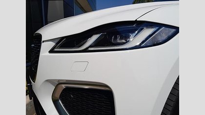 F-Pace 18