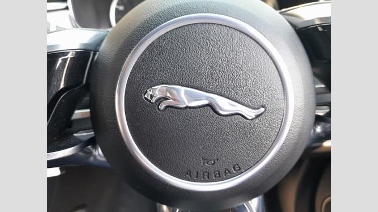 2023 Approved Jaguar F-Pace Fuji White AUTOMATIC D200 R DYNAMIC SE