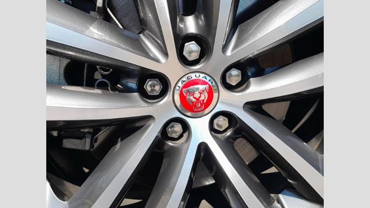 2023 Approved Jaguar F-Pace Fuji White AUTOMATIC D200 R DYNAMIC SE