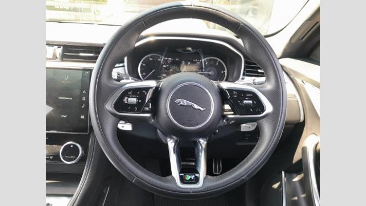 2023 Approved Jaguar F-Pace Fuji White AUTOMATIC D200 R DYNAMIC SE