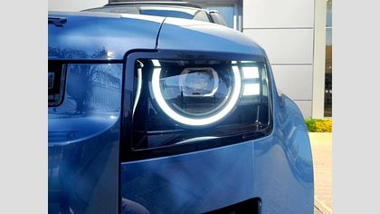 Defender 110 9