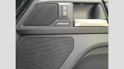 Defender 110 13