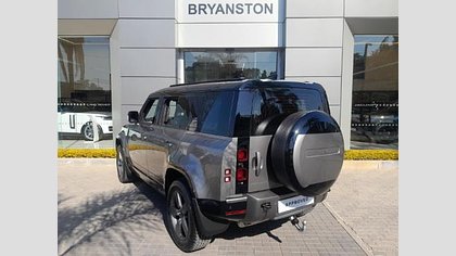 Defender 110 3