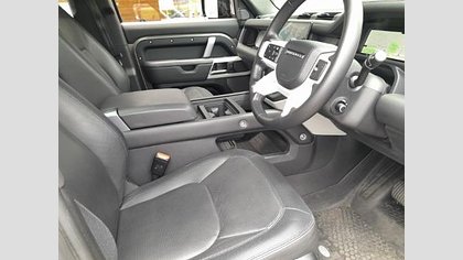 Defender 110 14