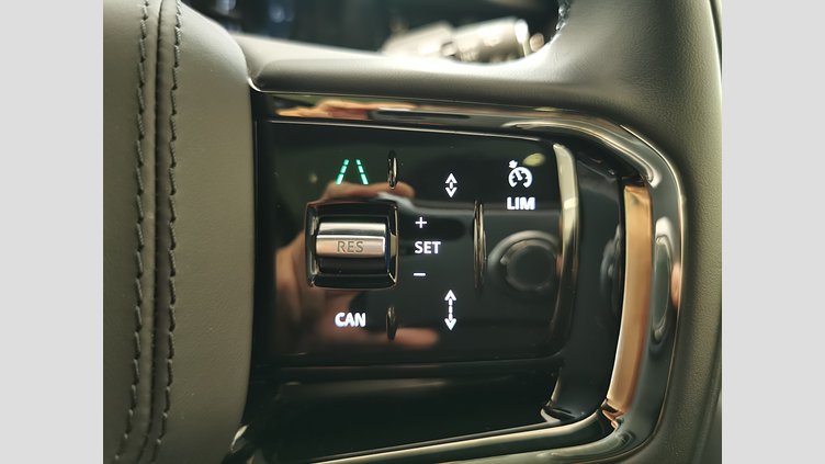 2024 認定中古車 Land Rover Range Rover Evoque コリンシアンブロンズ P250（ガソリン） Standard Wheelbase DYNAMIC HSE