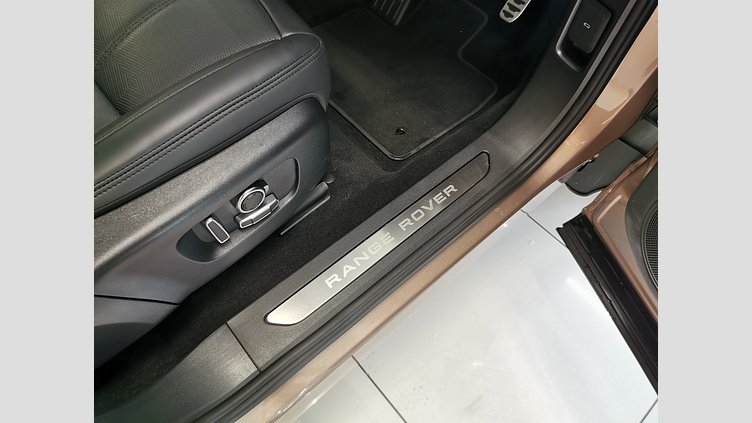 2024 認定中古車 Land Rover Range Rover Evoque コリンシアンブロンズ P250（ガソリン） Standard Wheelbase DYNAMIC HSE
