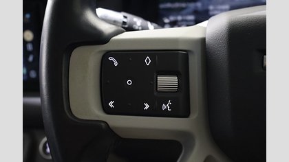 Defender 110 21