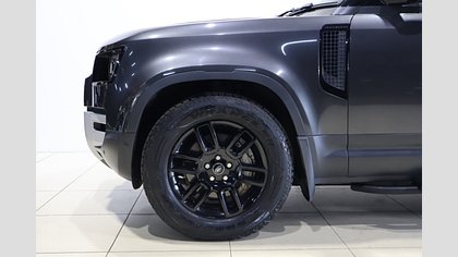 Defender 110 11