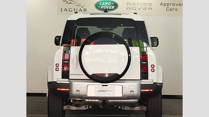 Defender 110 9