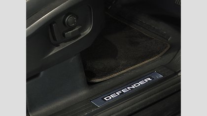 Defender 110 38