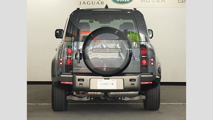 Defender 110 8