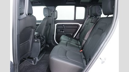Defender 110 6